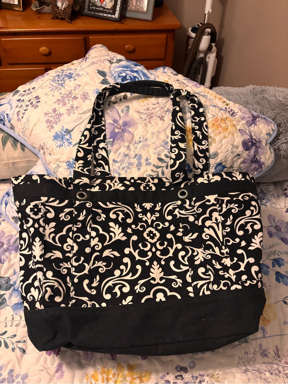thirty-one Black and White Floral Scroll Tote